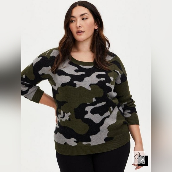 Torrid "Pullover Drop Shoulder Sweater" Green Camo Crew Neck | Women's Size 3X - Picture 2 of 10